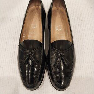 SALVATORE FERRAGAMO men's size 10.5 B black loafer.